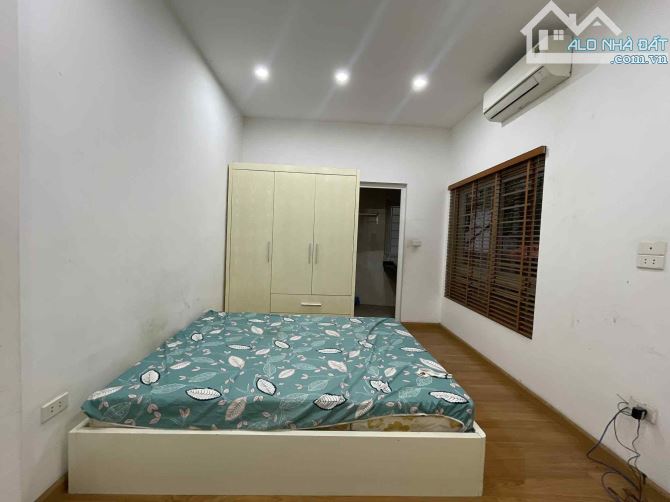 Nguyễn Phúc Lai, 74m, 4ngủ, Ô tô, Kinh doanh, Sát phố, Mặt tiền to, Sổ vuông, GPXD 9 tầng - 8