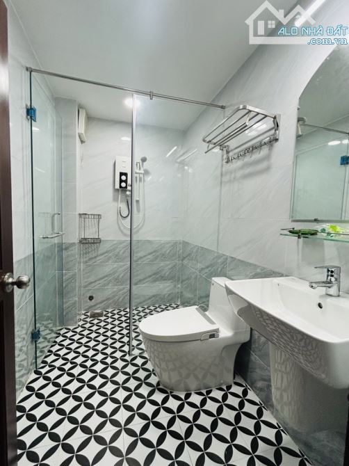 Căn góc 2 Mặt tiền - Xe Tải tận nơi- Vị Trí Gần ĐH RMIT - Tôn đức thắng - 60m2 - 8