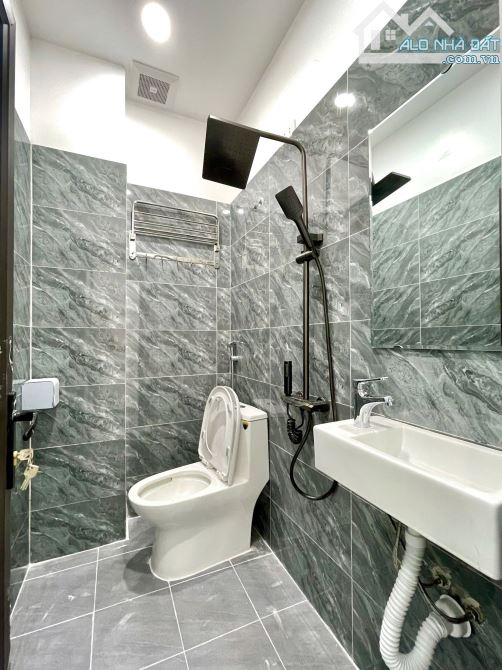 Nhà 4 tầng sân cổng độc lập ngõ nông phố Trần Nguyên Hãn - 8