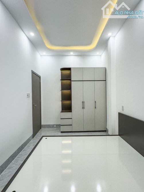 NHÀ TRỆT LẦU NGANG 4 DÀI 16 HẺM 311 NGUYÊN VĂN CỪ - CÓ PHÒNG NGỦ Ở TÂNG TRỆT - 8