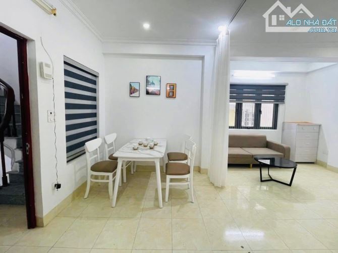 Bán nhà Cầu Giấy 7 tầng thang máy-dòng tiền-nhà siêu đẹp như mới dt 46/50m 7T mt 4,5m - 8