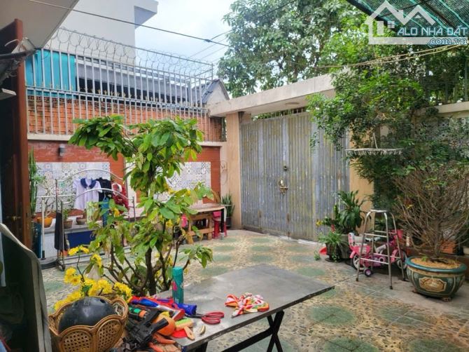 Bà Điểm (XTĐ-HM) bán nhà 3 tầng gần Lê Thị Kim 5,4x25 4PN thông các hướng giá 6,5tỷ. - 8