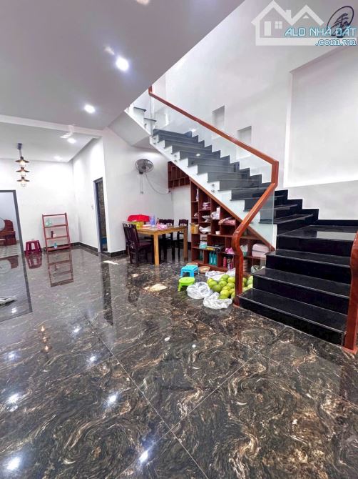 BÁN GẤP NHÀ 3 TẦNG ĐƯỜNG CHƠN TÂM 5 HOÀ MINH TT LIÊN CHIỂU DỌN VÀO Ở NGAY CHỈ NHỈNH 5 TỶ - 9