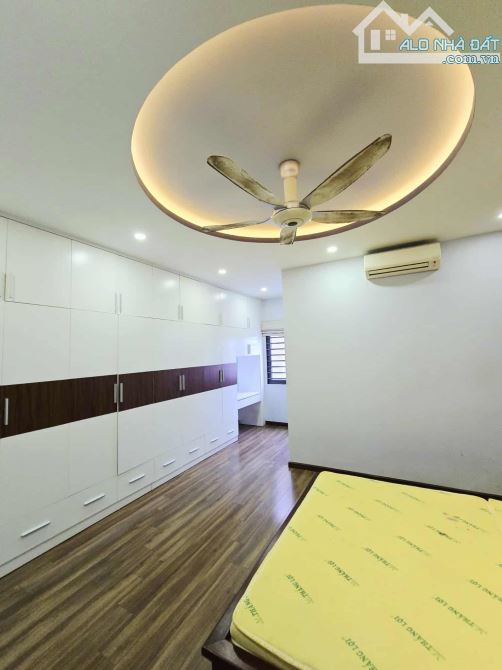 BÁN NHÀ PHỐ 105M2,4 TẦNG HOÀN CÔNG ĐỦ ,FULL NỘI THẤT, Ô TÔ VÀO NHÀ ,CÁT LÁI THỦ ĐỨC - 9