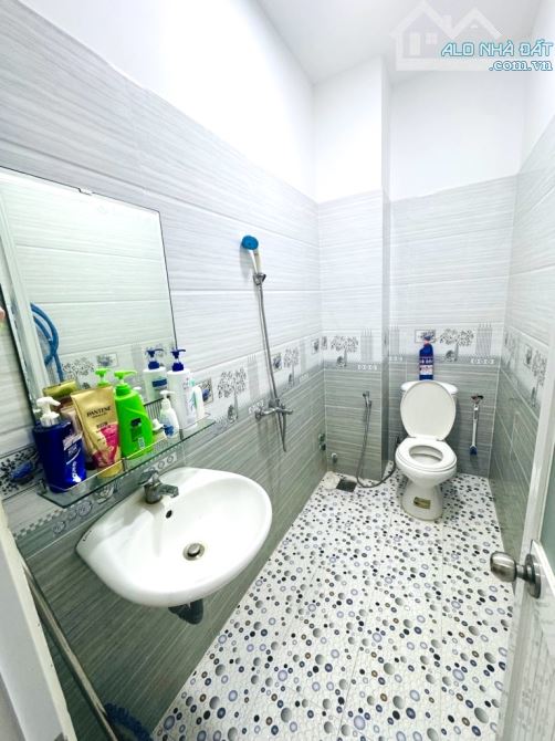 MẶT TIỀN LỘ 6M -  LIÊN KHU 4-5 -NHÀ 4 TẦNG 5*20 - Ở VÀ KINH DOANH SẢN XUẤT. CHỈ NHỈNH 6 TỶ - 9