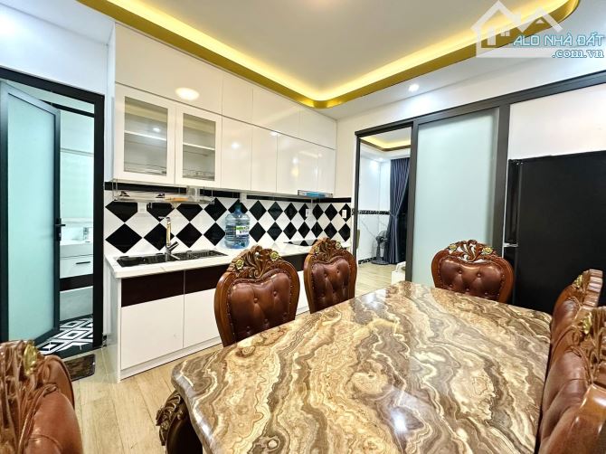 🔥 Hẻ Xe Hơi 6M - TRẦN QUANG DIỆU Q3-45M24 Tầng- Giá chỉ nhỉnh 13ty chút- giá tốt🔥 - 9