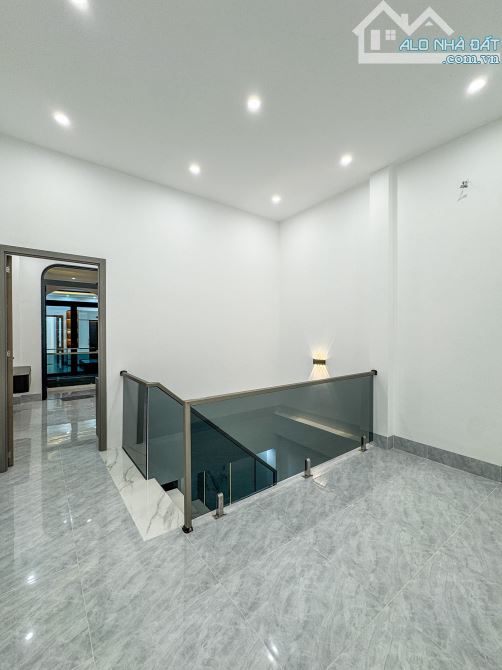 NHÀ TRỆT LẦU NGANG 4 DÀI 16 HẺM 311 NGUYÊN VĂN CỪ - CÓ PHÒNG NGỦ Ở TÂNG TRỆT - 9