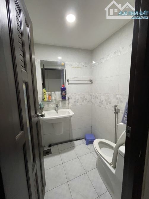 NHÀ 5 TẦNG SANG XỊN CÁCH MT 20 MÉT HẼM 1 SẸC THOÁNG KHU DÂN TRÍ AN YÊN ••••••••••••••••••• - 9