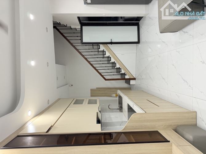 BÁN NHÀ 4 TẦNG_ DÂN XÂY_ Ở SƯỚNG_ ĐÔNG DƯ_ 32m2, 5.2 TỶ - 9