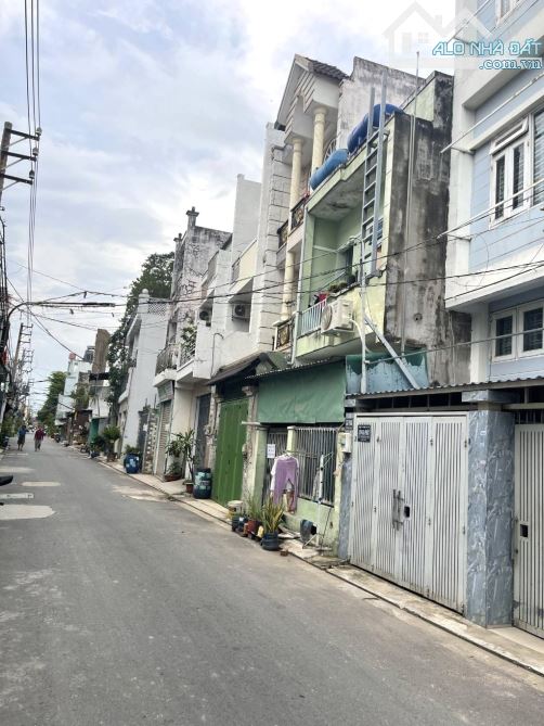 NHÀ TÂY LÂN - HẺM TRẲNG MỘT TRỤC - OTO NGỦ TRONG NHÀ - 128M2 - 3 TẦNG BTCT - NHỈNH 9 TỶ - 9