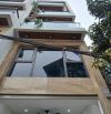 🔥 SIÊU PHẨM THẠCH BÀN! 46M², 5 TẦNG, GARA Ô TÔ, THANG MÁY – 11 TỶ!