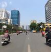 Nhà 5 tầng thang máy mặt phố Ngô Gia Tự, vị trí kinh doanh tốt, DT 145m, giá hợp lý