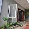 Cho thuê nhà nguyên căn sân vườn ngõ 180 Triều Khúc, Thanh Xuân. DT 70m x 3 tầng, giá