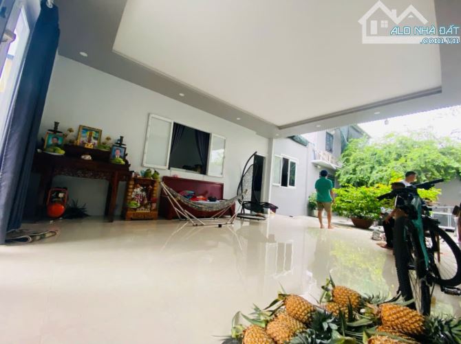 Bán Nhà Sân Vườn Gần Tỉnh Ủy P. Quyết Thắng DT 255m2 Giá 9 Tỷ