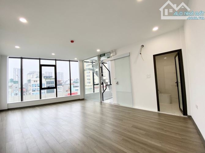 BÁN ĐẤT TẶNG NHÀ - Ô TÔ ĐỖ CỬA- xây nhà cực đẹp - 2