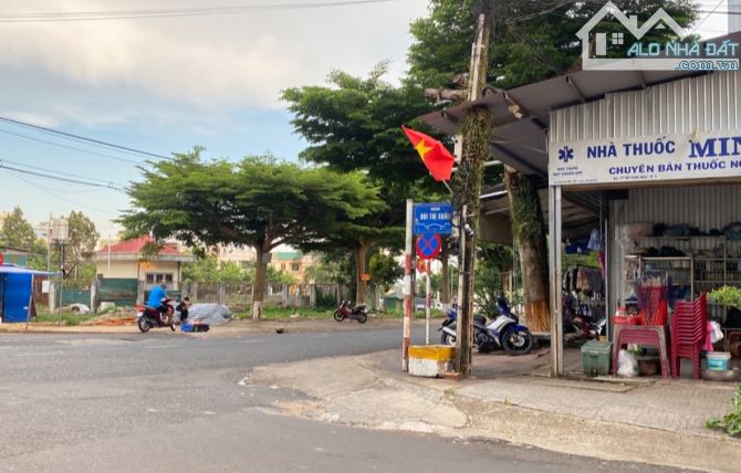 NGỘP! Bán đất 2 mặt tiền Bùi Thị Xuân, phường 1 Bảo Lộc - 2