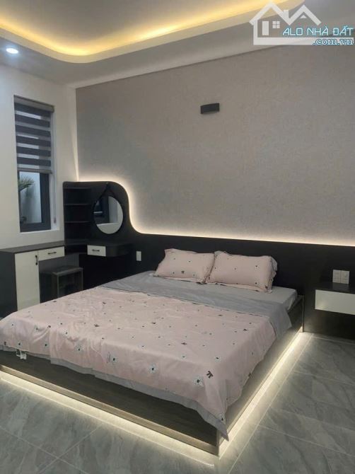 Nhà Đẹp Vào ở Ngay -  Hẻm Xe Hơi – 4m x19m – 5 Tầng – Thanh Xuân 25 – Giá 7.8 tỷ TL