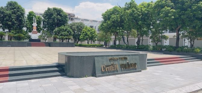 VIEW VƯỜN HOA, QUẢNG TRƯỜNG, DÀI FUL NƯỚC. BIỆT THỰ VIP KHU QUÂN ĐỘI 319 ĐÔNG ANH