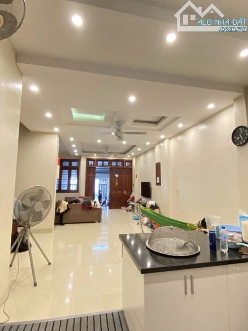 BIỆT THỰ MINI - GIÁP PHỐ CỔ LINH - KINH DOANH - Ô TÔ ĐỖ NGÀY ĐÊM