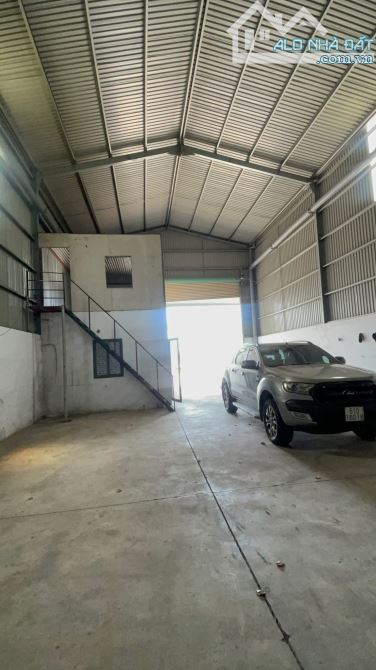 CHO THUÊ NHÀ XƯỞNG 1.600m² ĐƯỜNG 72, HỘI BÀI CHÂU PHA - CÁCH KCN PM3 5KM