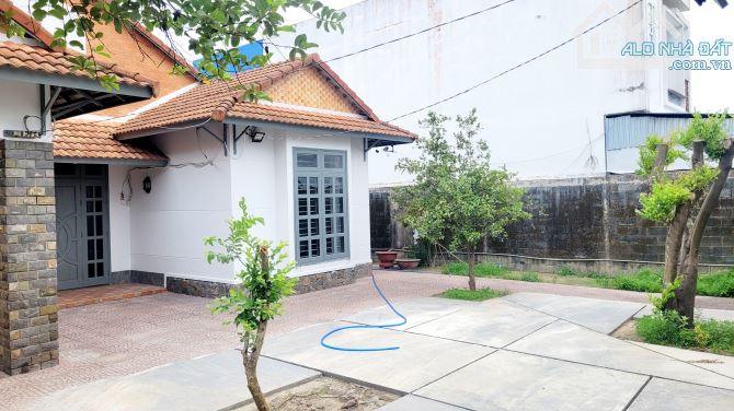Biệt Thự 17x38m Đường Nguyễn Thị Thử X.Xuân Thới Sơn Hóc môn Giá 22tr/th Cọc 2th