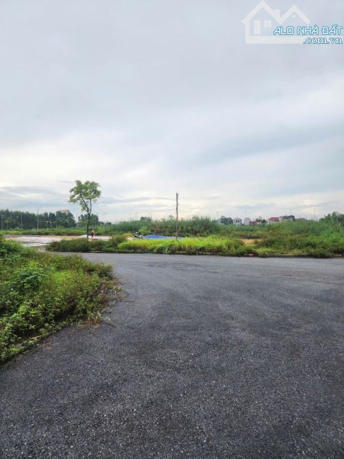 🌹Bán Gấp Lô Dự Án Khúc Xuyên, Khúc Toại, Chếch Vườn Hoa Mt 5m Dt 82m2 Giá Chỉ 3.3 Tỷ
