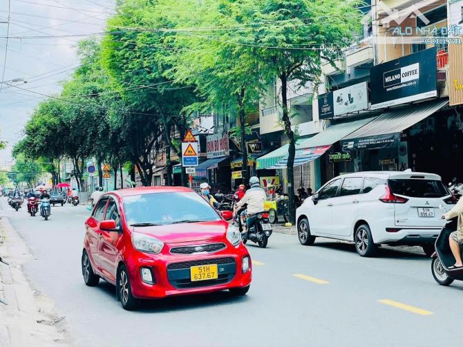 🏬 CHDV NGUYỄN KHOÁI 15PN 16WC  NẰM TRONG KHU BIỆT THỰ TÁCH LẬP TƯƠNG LAI XÂY CẦU SÁT NGAY