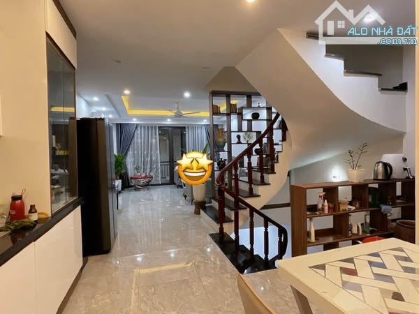 NHÀ ĐẸP LÔ GÓC - 37M2 - 5 TẦNG - AN KHÁNH