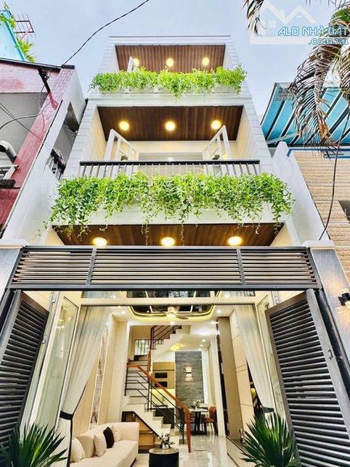 CẦN BÁN GẤP NHÀ LÊ THỊ BẠCH CÁT,P11,Quận 11-Giá:4tỷ890/56,7M2(4,2X13,5)-Sổ đẹp