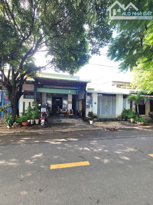 nhà 1 trệt 1 lầu 100m2 3ty8 TL MT đường Nguyễn Đình Chiểu p.Đông Hòa