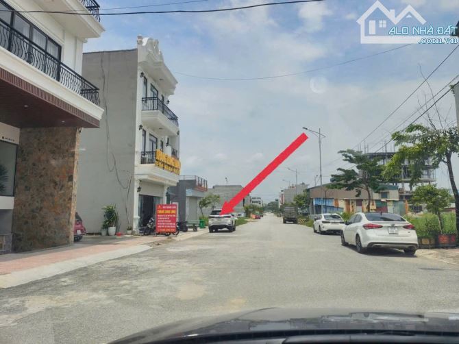 Ô Sát Góc Đường 16m5 k lỗi lầm kinh doanh cực đẹp