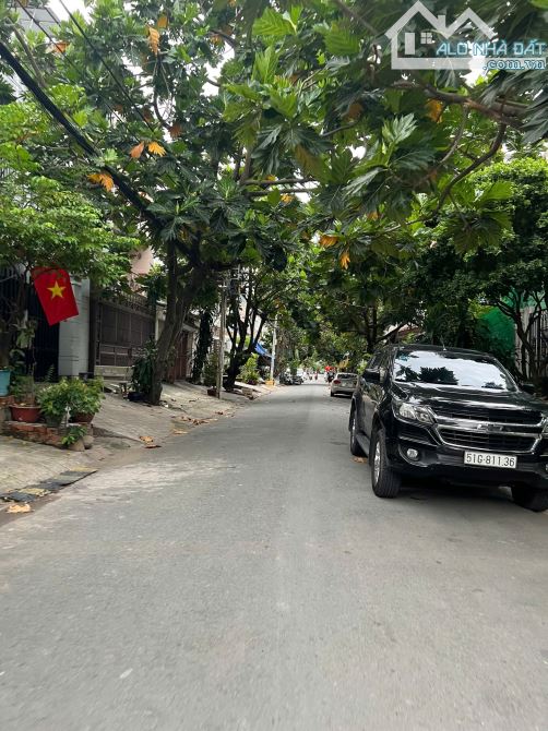 Bán nhà ngang 8m, tại An Dương Vương, 4 tầng, 6,7 tỷ, 102m2, 4PN, 4WC, view đẹp