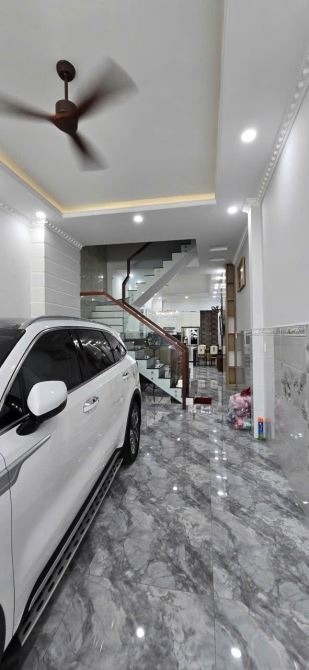 Nhà 2 tầng 4x20m 730 Hương lộ 2 hẻm 8m thông nhỉnh 6 tỷ