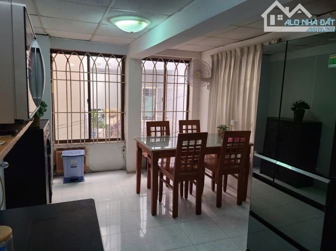 NHÀ ĐẸP HẺM XH THÔNG. 4 TẦNG 105M2 NGANG ĐẸP 5,5M. BÁN CHỈ 21,5 TỶ. THẠCH THỊ THANH, Q1
