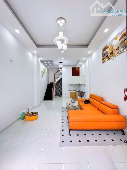 chủ cần bán căn nhà đẹp 3 tầng đường lê quốc hưng quận 4, 3ty580tr, SHR