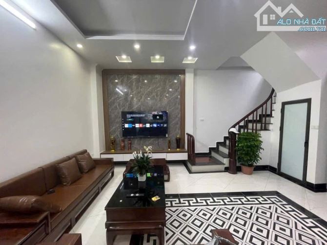 Siêu phẩm Quang Trung Hà Đông, 45m2, 4 tầng, 3 mặt thoáng, ô tô 7 chỗ vào tận nơi