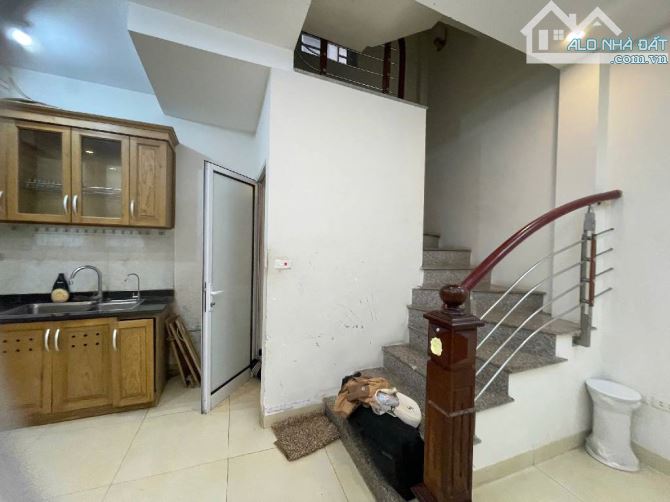Yên hoà. Cầu giấy 30m 5 tầng 7.6 tỷ. Ô tô cách 50m