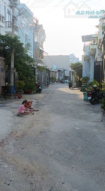 Nhà bán p. Trung Mỹ Tây, Tân Chánh hiệp Q12 cũ gần Tô Ký, Trường, Chợ giá nhỉnh 3 tỷ