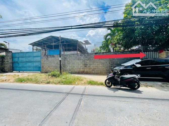 Cần bán lô đất mặt tiền đường Xóm Chiếu Vĩnh Ngọc tp Nha Trang Giá 2.7 Tỷ