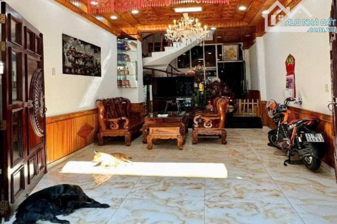 Bán nhà hẻm 6m, Gò Dầu, Tân Phú, 69.8 m² (4m x 18m), 4 tầng - Giá 11 tỷ TL