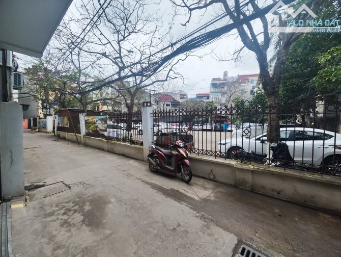 ĐẤT XUÂN ĐỈNH, CV HÒA BÌNH, THOÁNG TRƯỚC SAU, VUÔNG ĐÉT XÂY TÒA ĐẸP, 65m MT 4.2m 11 Tỷ