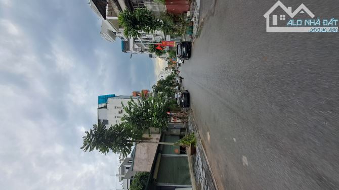 BÁN ĐẤT PHÚC LỢI 4.8 TỶ, DT45M2, MT4.8M, Ô TÔ CÁCH 30M. CHỦ THIỆN CHÍ BÁN