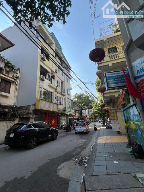 Bán nhà phân lô Nguyễn Trãi,60m 5 tầng 22,5 tỷ,vỉa hè rộng,ô tô tránh,kinh doanh sầm uất