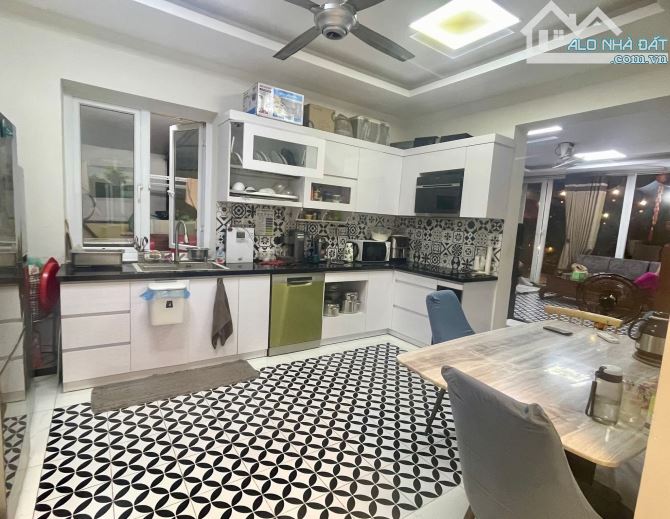 💚SIÊU PHẨM 450m2TẦNG 2 CHUNG CƯ THẤP TẦNG ĐỀN LỪ-MẶT PHỐ TÂN MAI-CĂN GÓC 3 THOÁNG-KD CAFE - 5