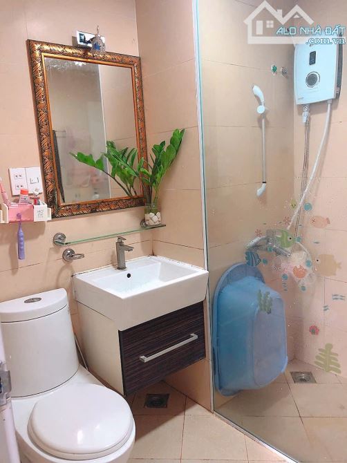 Cần cho thuê chung cư Hoàng Kim Thế Gia Q.Bình Tân , diện tích 140m 4PN Full nội thất