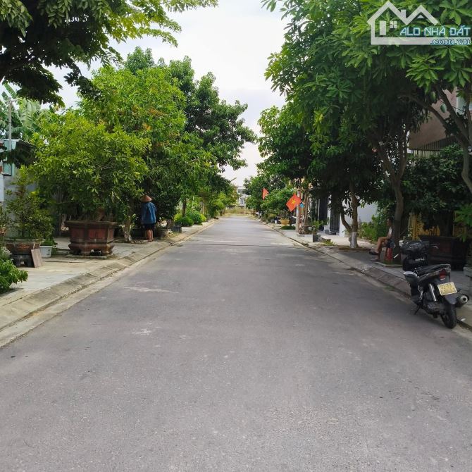 Bán đất mặt tiền đường 5m5 Hòa Phú 11 (100 m2), Liên Chiểu, Giá 4.75 tỷ tl