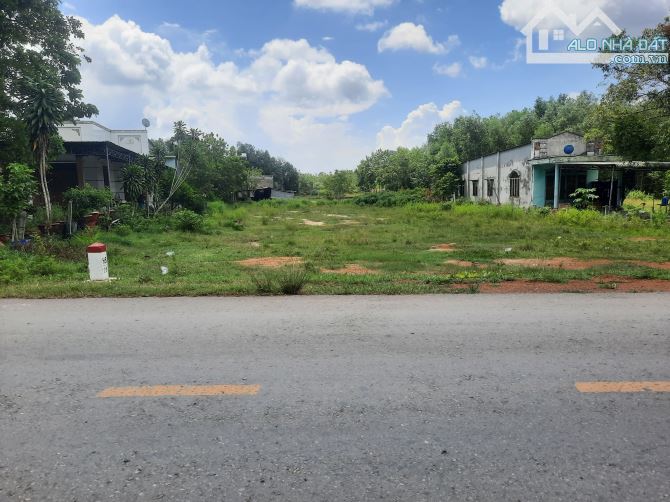 Đất nền an lập mặt tiền đường dt748 thuận tiện kinh doanh đa ngành nghề