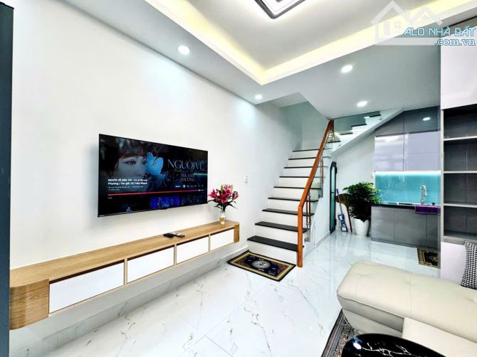 4 TỶ HƠN - HXH KINH DOANH Q1 - 25M2 - NỞ HẬU - 2 TẦNG  MỚI - CĂN GÓC THOÁNG