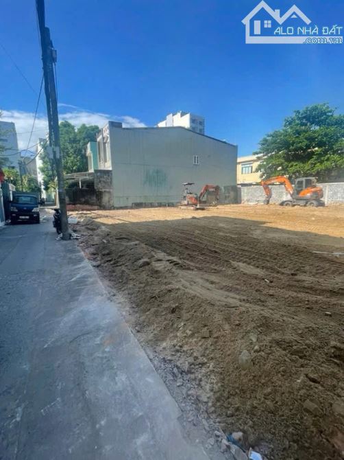 LÔ ĐẤT KIỆT Ô TÔ HỒ XUÂN HƯƠNG - NGŨ HÀNH SƠN