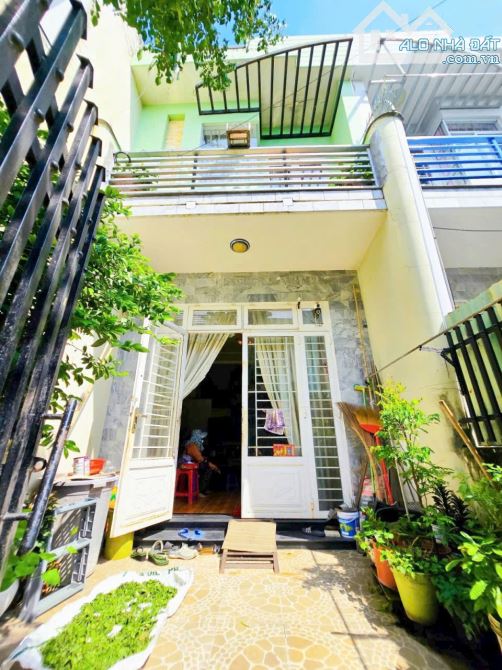 💥 NHÀ PHỐ 85M², 2 TẦNG, HOÀN CÔNG ĐỦ – ĐƯỜNG Ô TÔ, GẦN CHỢ LONG TRƯỜNG – GIÁ CHỈ 4.3 TỶ